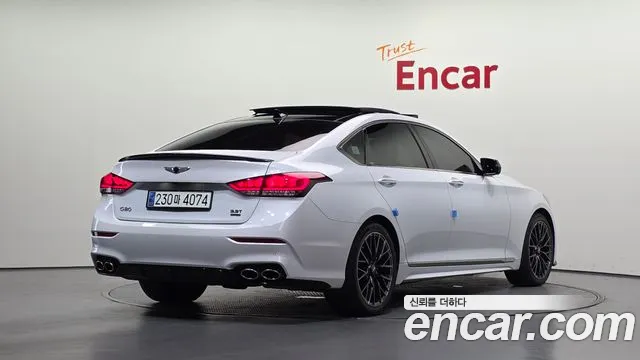 Genesis G80 2017 thumb 2