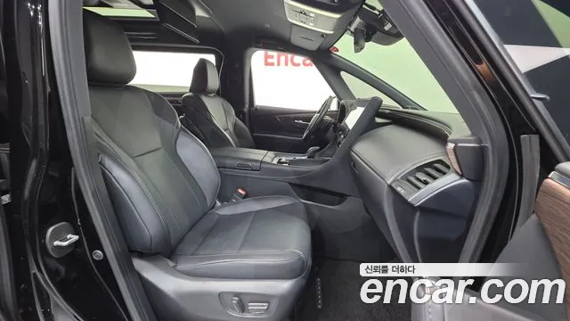 Toyota Alphard 2024 thumb 10