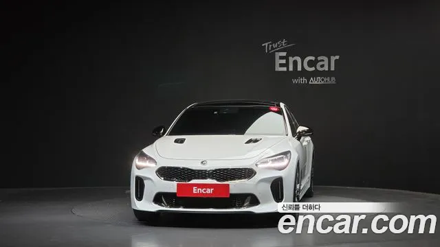 Kia Stinger 2020 thumb 3