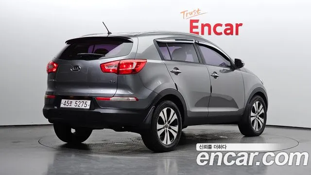 Kia Sportage 2010 thumb 2