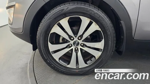 Kia Sportage 2010 thumb 5