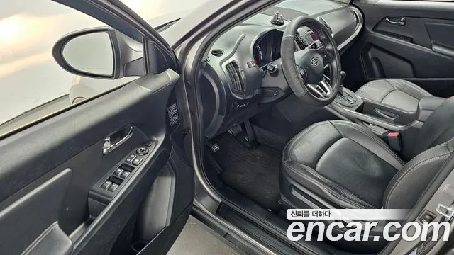 Kia Sportage 2010 thumb 10