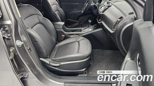 Kia Sportage 2010 thumb 12