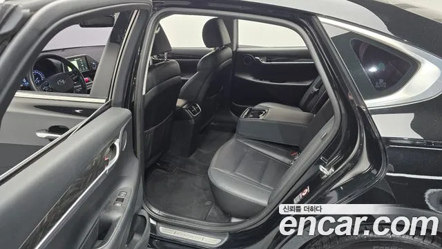 Hyundai Grandeur 2017 thumb 11