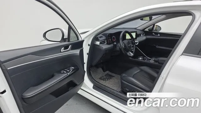 Kia K5 2022 thumb 10