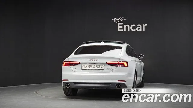 Audi A5 2019 thumb 3