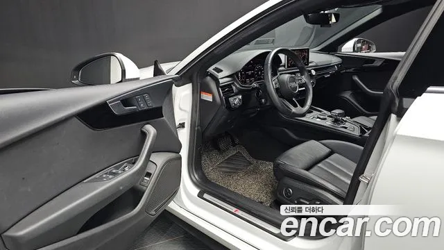 Audi A5 2019 thumb 9