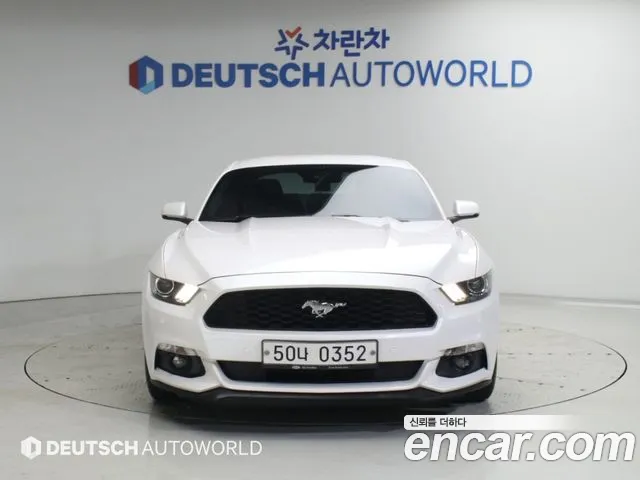 Ford Mustang Mach-E 2016 thumb 4