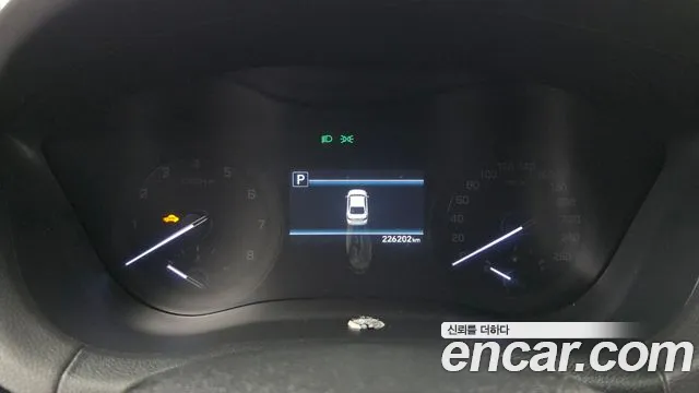Genesis G80 2019 thumb 8
