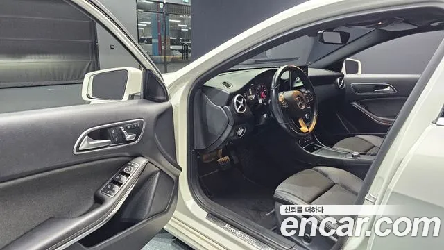 Mercedes-Benz A-Класс 2016 thumb 10