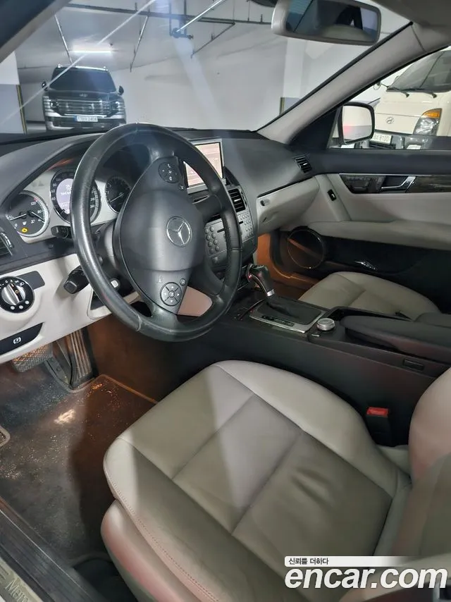 Mercedes-Benz C-Класс 2009 thumb 7