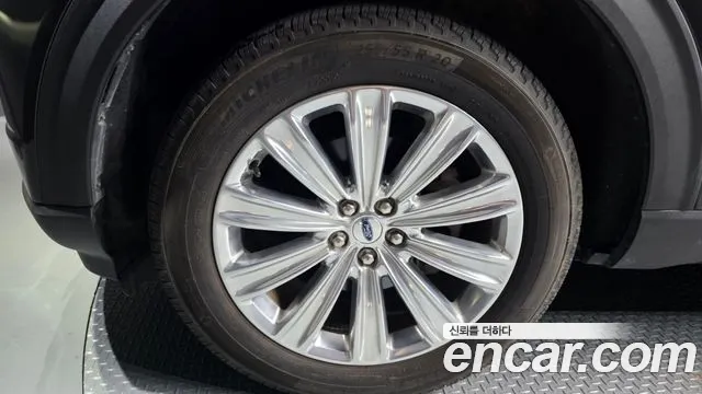 Ford Explorer 2022 thumb 4