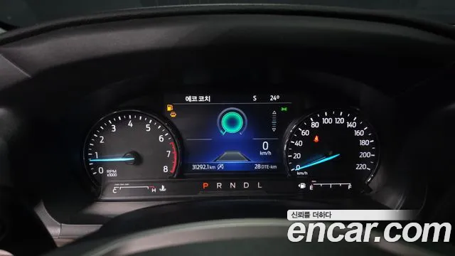 Ford Explorer 2022 thumb 7