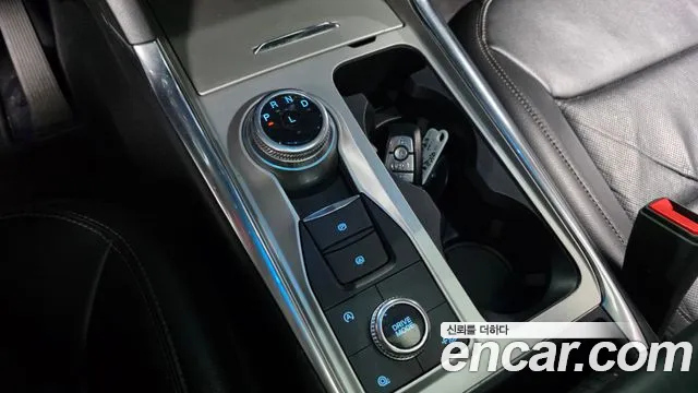Ford Explorer 2022 thumb 8