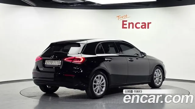 Mercedes-Benz A-Класс 2020 thumb 2