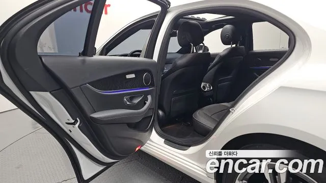 Mercedes-Benz E-Класс 2023 thumb 12
