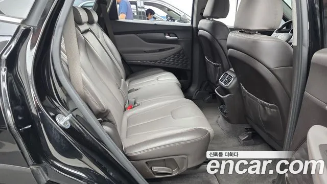Hyundai Santa Fe 2018 thumb 12