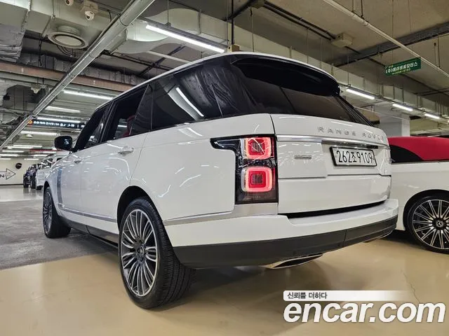 Land Rover Range Rover 2019 thumb 2