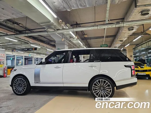 Land Rover Range Rover 2019 thumb 3
