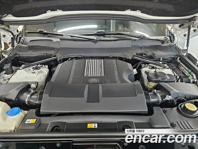 Land Rover Range Rover 2019 thumb 6