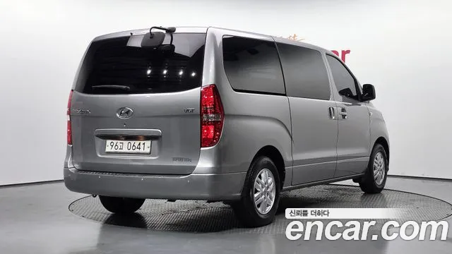 Hyundai Starex 2019 thumb 2