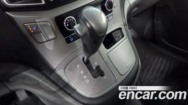 Hyundai Starex 2019 thumb 9
