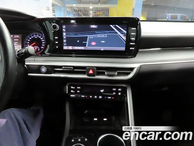 Kia K5 2021 thumb 10