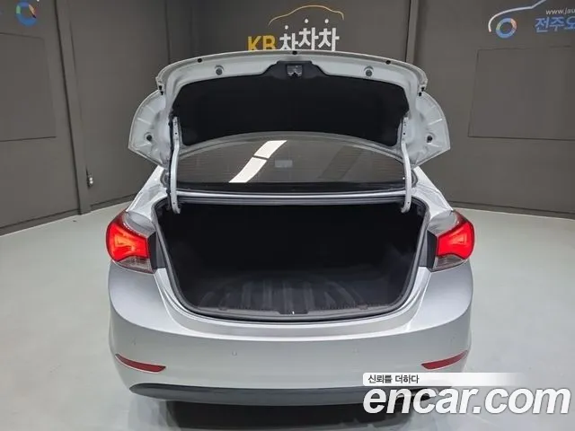 Hyundai Avante 2014 thumb 5