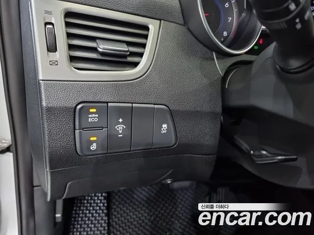 Hyundai Avante 2014 thumb 9