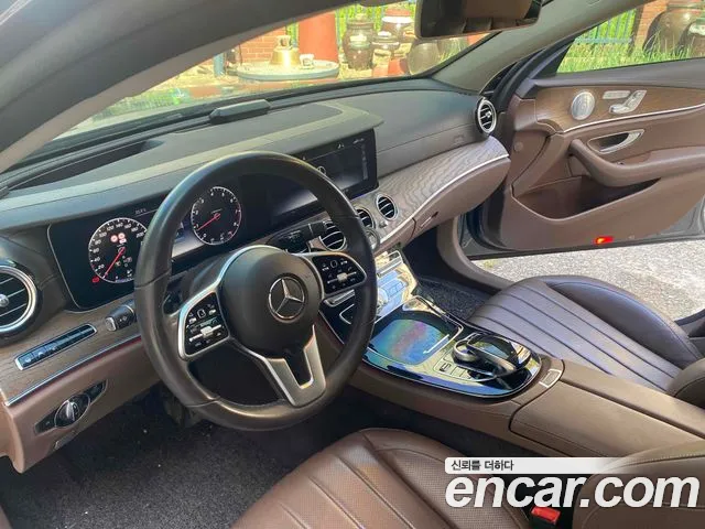 Mercedes-Benz E-Класс 2020 thumb 7