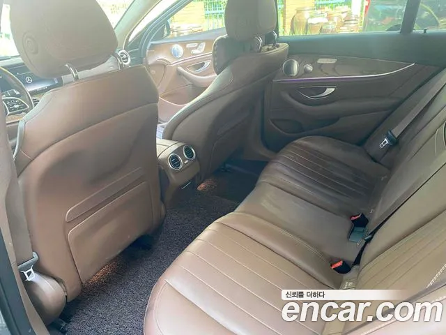 Mercedes-Benz E-Класс 2020 thumb 8