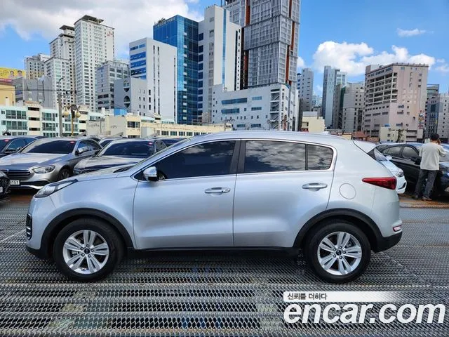 Kia Sportage 2016 thumb 3