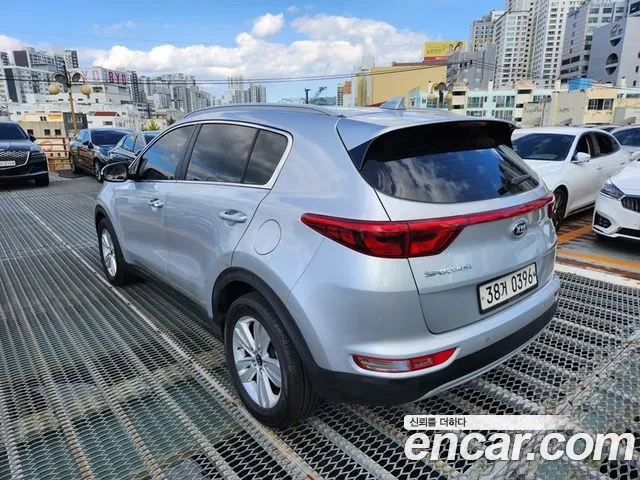 Kia Sportage 2016 thumb 4