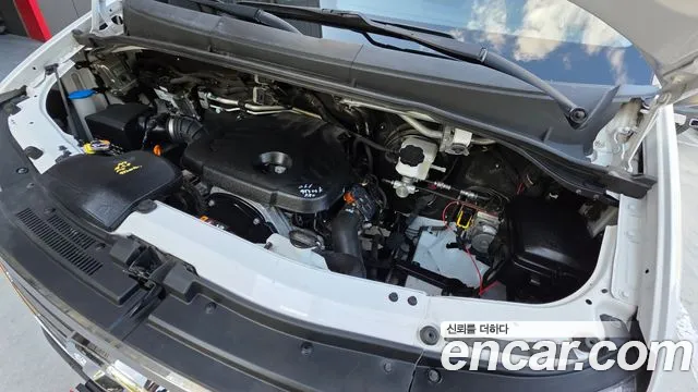 Hyundai Staria 2024 thumb 6