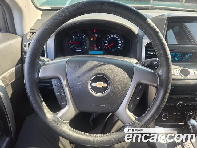 ChevroletGMDaewoo Captiva 2012 thumb 6