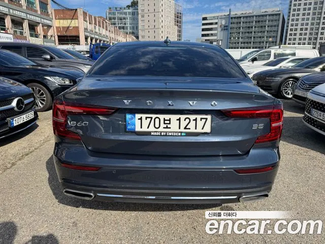 Volvo S60 2021 thumb 5