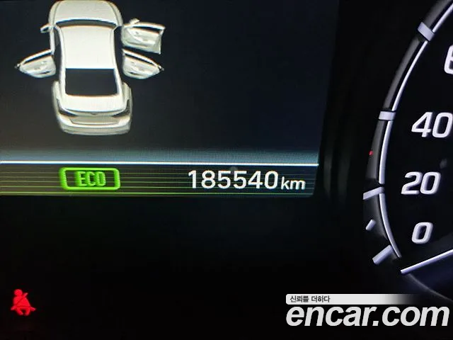 Genesis G80 2017 thumb 7