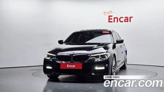 BMW 5-Series 2017 thumb 2