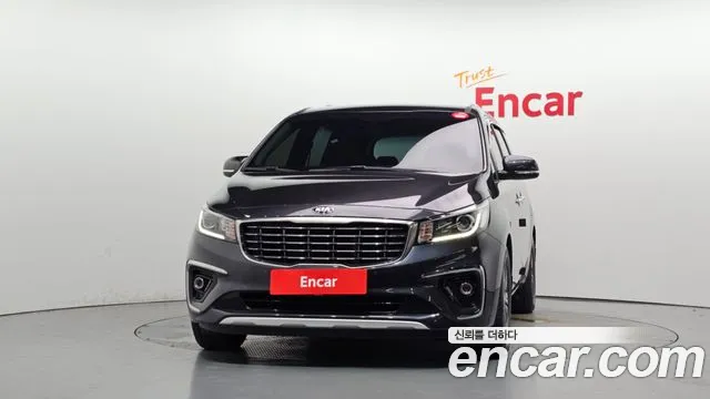 Kia Carnival 2019 thumb 3
