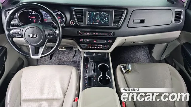 Kia Carnival 2019 thumb 7
