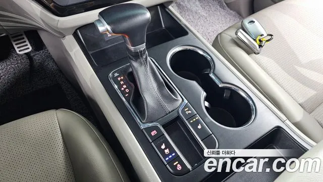 Kia Carnival 2019 thumb 9