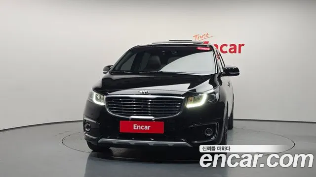 Kia Carnival 2017 thumb 2