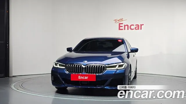 BMW 5-Series 2020 thumb 3