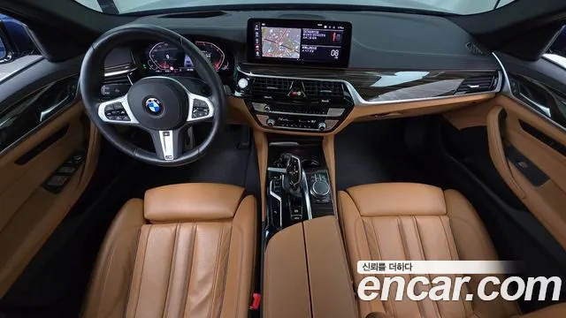 BMW 5-Series 2020 thumb 7