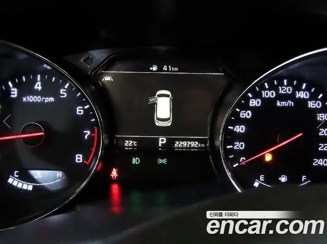 Kia Carnival 2019 thumb 9