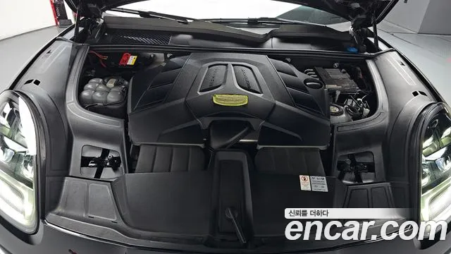 Porsche Cayenne 2022 thumb 5