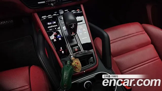 Porsche Cayenne 2022 thumb 8