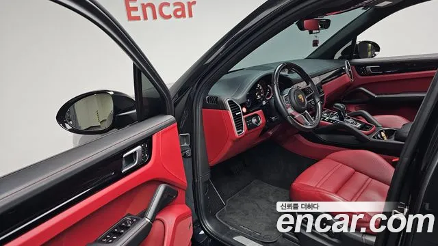Porsche Cayenne 2022 thumb 9