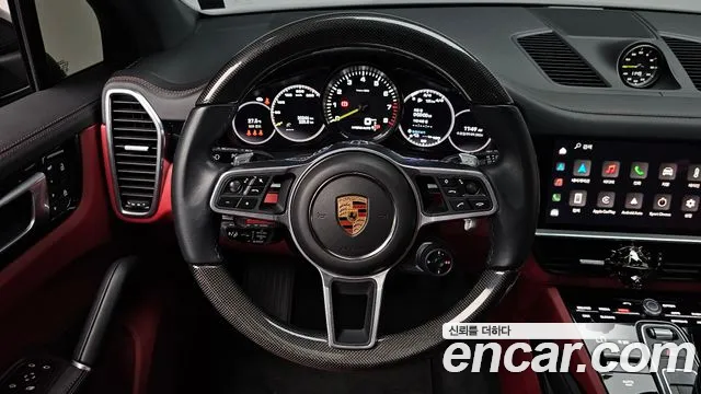 Porsche Cayenne 2022 thumb 12