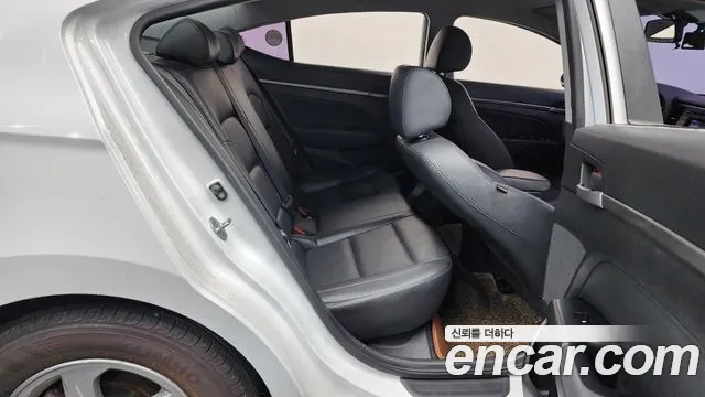 Hyundai Avante 2015 thumb 11